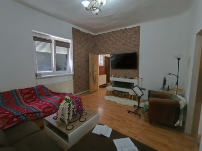 Casa insiruita cu 2 camere si terasa de 25 mp, zona Odobescu