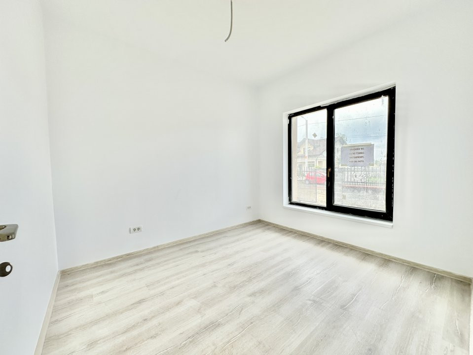 Duplex cu 5 camere, Mosnita Noua - Pozitie excelenta - zona MCity! 10, foxfort.ro