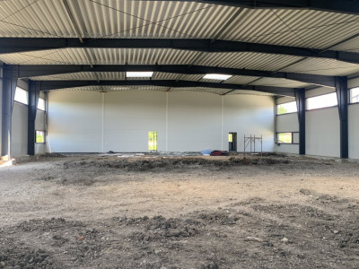 Hala de inchiriat cu platforma betonata de 1334 mp, zona Sanandrei imagine mica 3, foxfort.ro