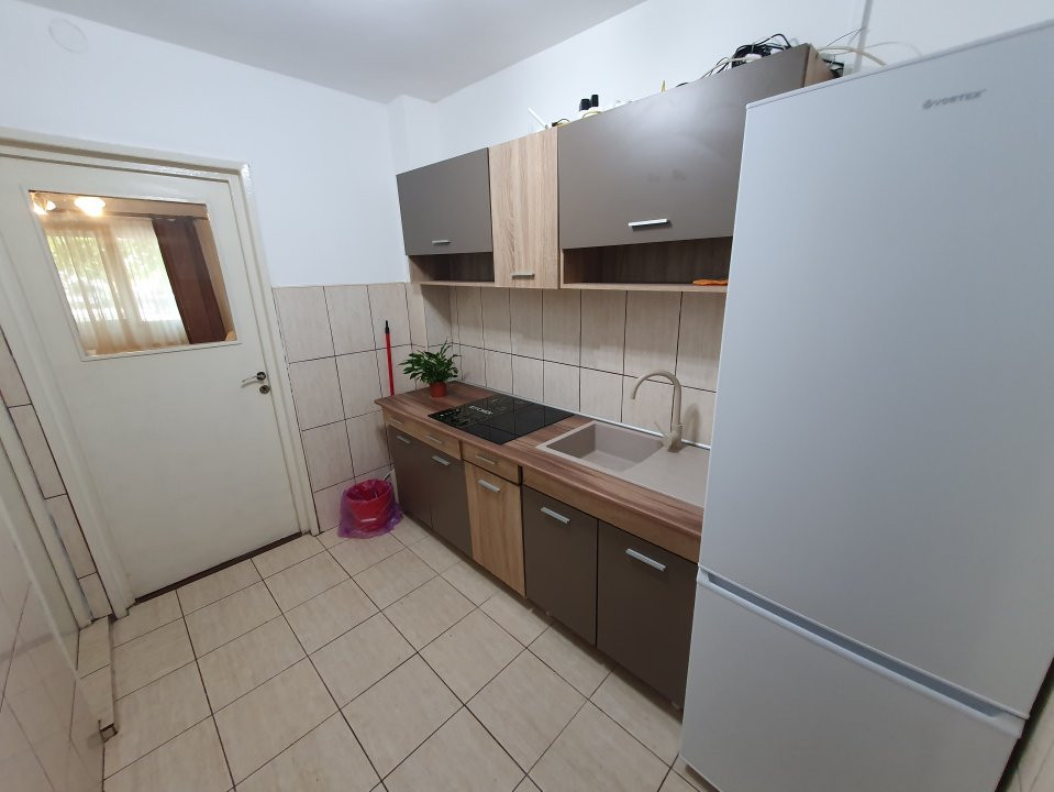 COMISION 0% Garsoniera de inchiriat, la parter, Complexul Studentesc 8, foxfort.ro