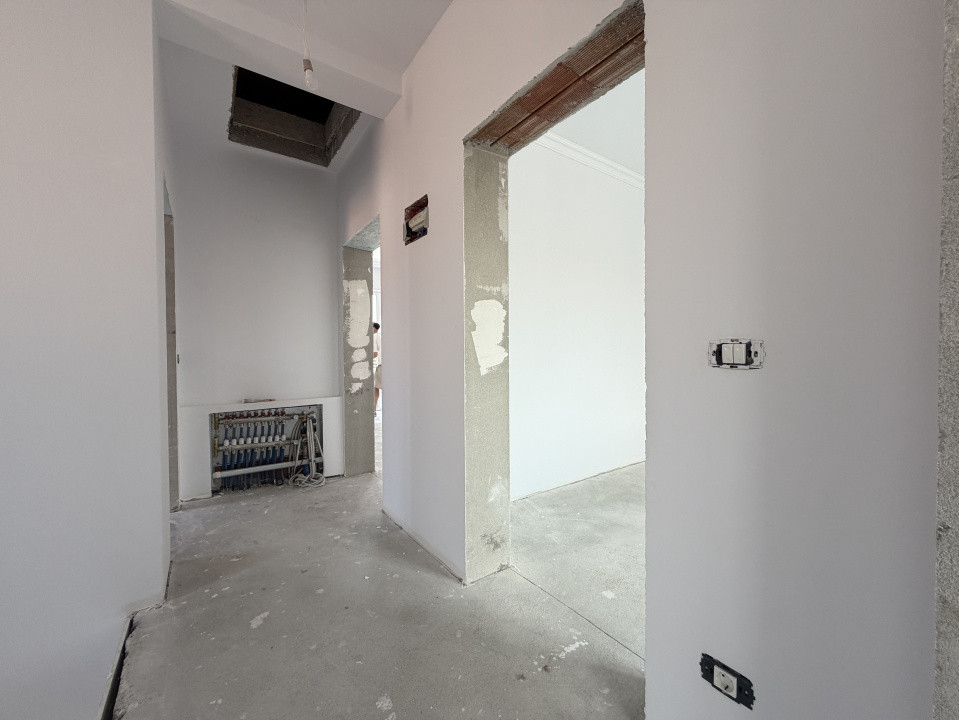 COMISION 0% Duplex despartit prin garaj, 5 camere, 3 bai, in Dumbravita 12, foxfort.ro