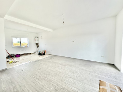 BLACK FRIDAY Duplex Mosnita, 3 camere, 2 bai - Asfalt + toate utilitatile! imagine mica 10, foxfort.ro