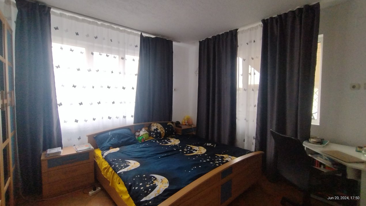 Casa individuala 6 camere, Sanmihaiu Roman - Garaj, anexe, panouri fotovoltaice 13, foxfort.ro