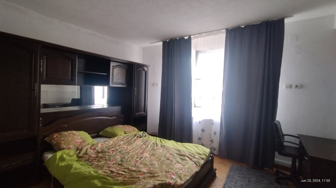 Casa individuala 6 camere, Sanmihaiu Roman - Garaj, anexe, panouri fotovoltaice 14, foxfort.ro