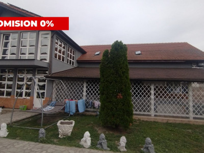 Casa individuala 6 camere, Sanmihaiu Roman - Garaj, anexe, panouri fotovoltaice