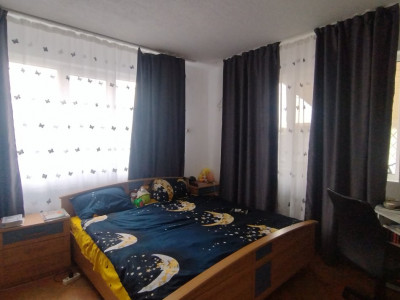 Casa individuala 6 camere, Sanmihaiu Roman - Garaj, anexe, panouri fotovoltaice imagine mica 13, foxfort.ro