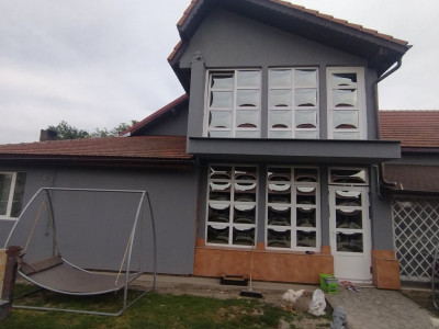 Casa individuala 6 camere, Sanmihaiu Roman - Garaj, anexe, panouri fotovoltaice imagine mica 17, foxfort.ro