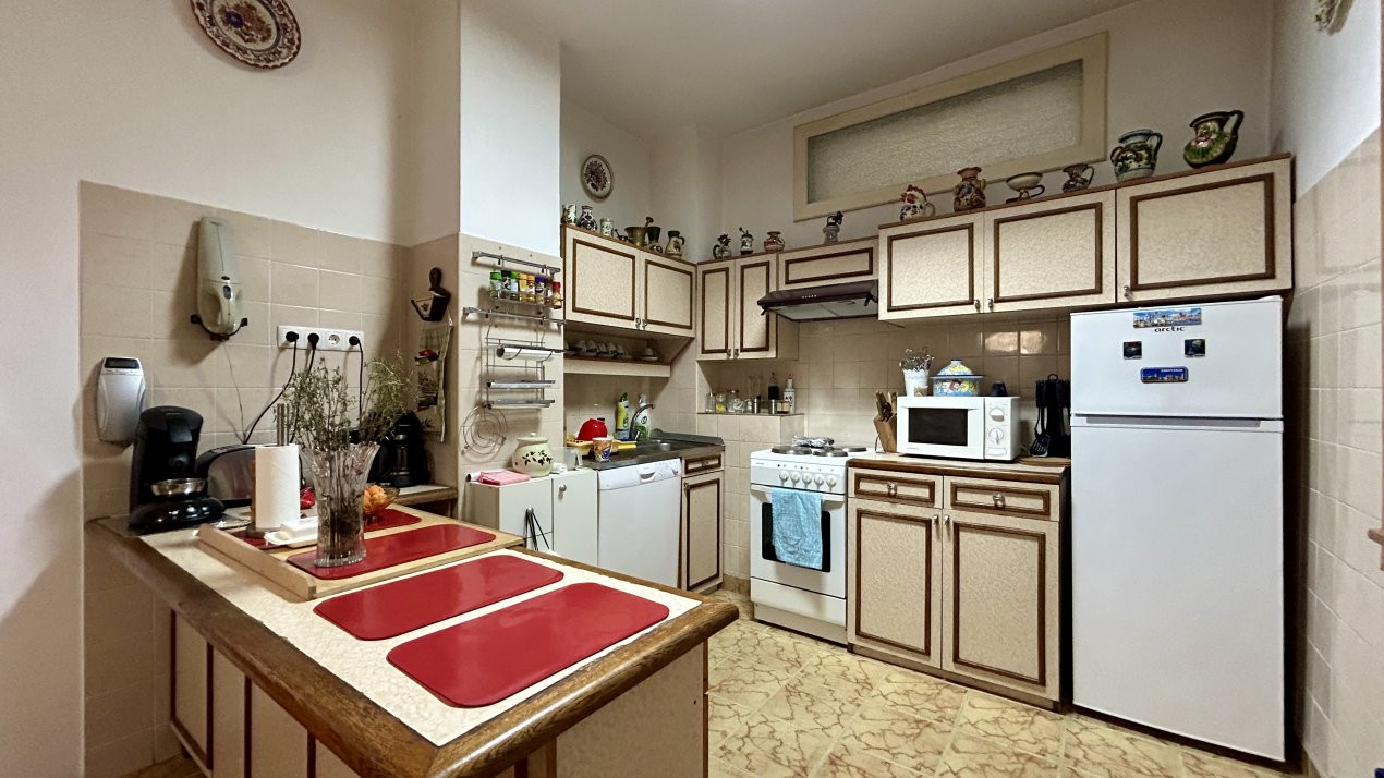 COMISION 0% Casa individuala cu 11 camere si 6 bai, zona Brancoveanu 10, foxfort.ro