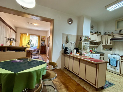 COMISION 0% Casa individuala cu 11 camere si 6 bai, zona Brancoveanu imagine mica 11, foxfort.ro