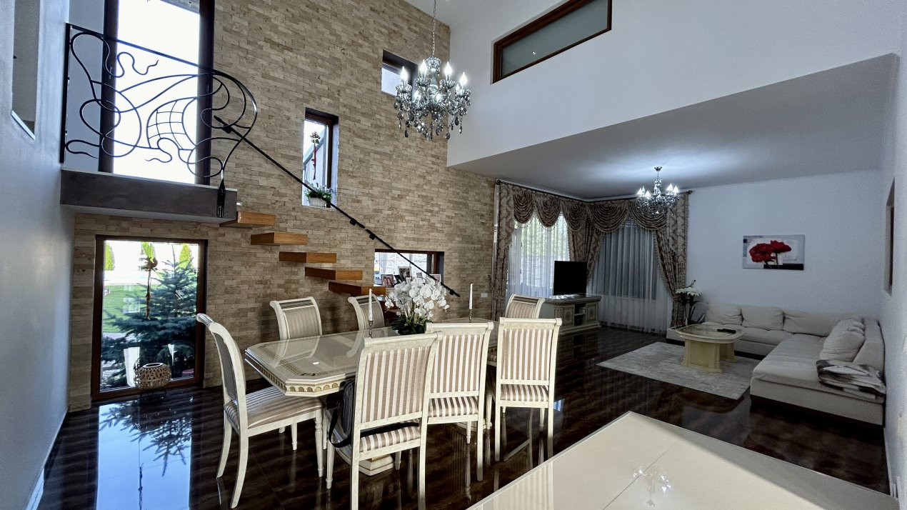 COMISION 0% Casa individuala cu 4 camere si 2 garaje, zona Sanandrei 4, foxfort.ro