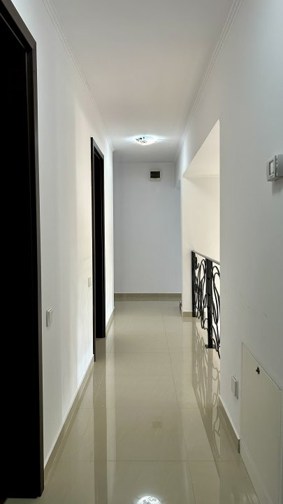 COMISION 0% Casa individuala cu 4 camere si 2 garaje, zona Sanandrei 13, foxfort.ro