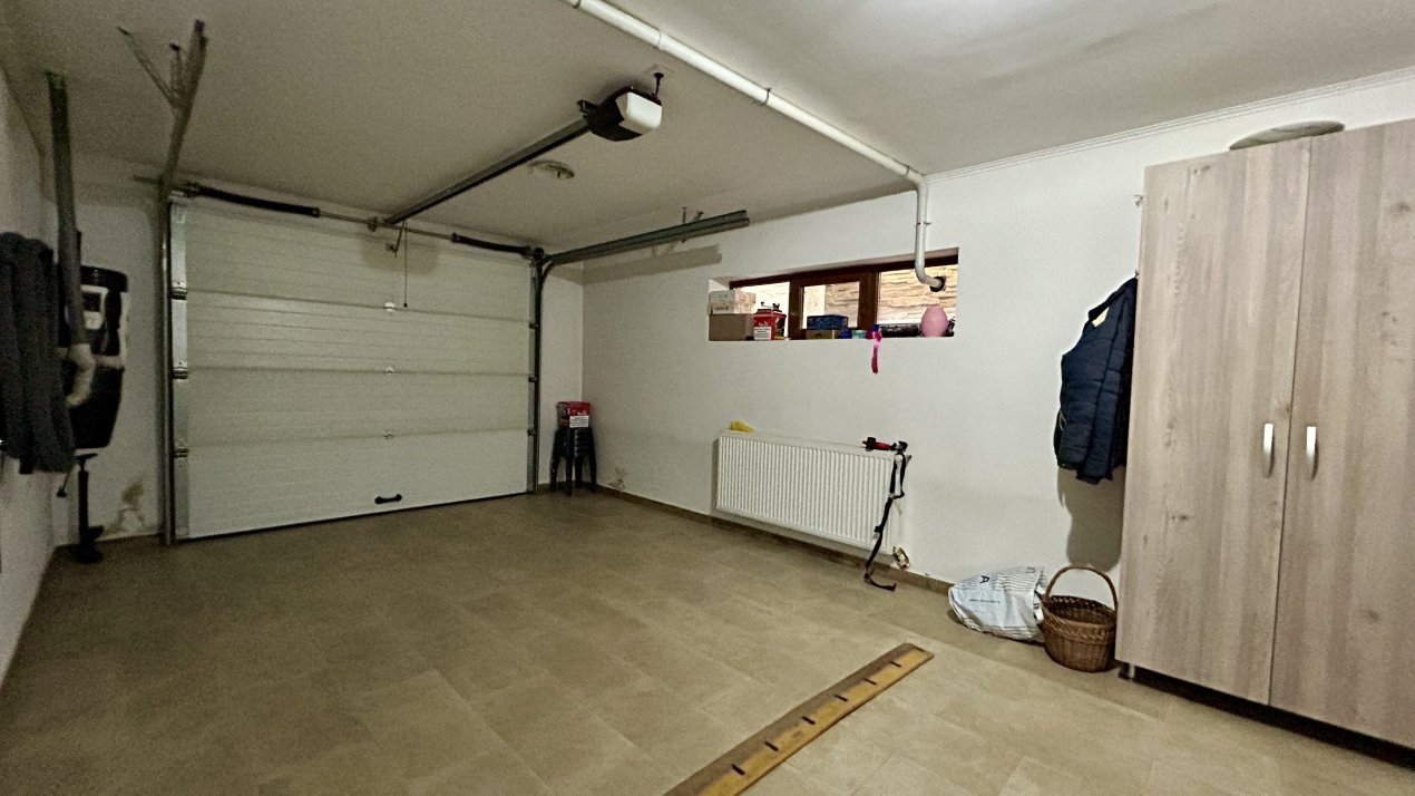 COMISION 0% Casa individuala cu 4 camere si 2 garaje, zona Sanandrei 19, foxfort.ro