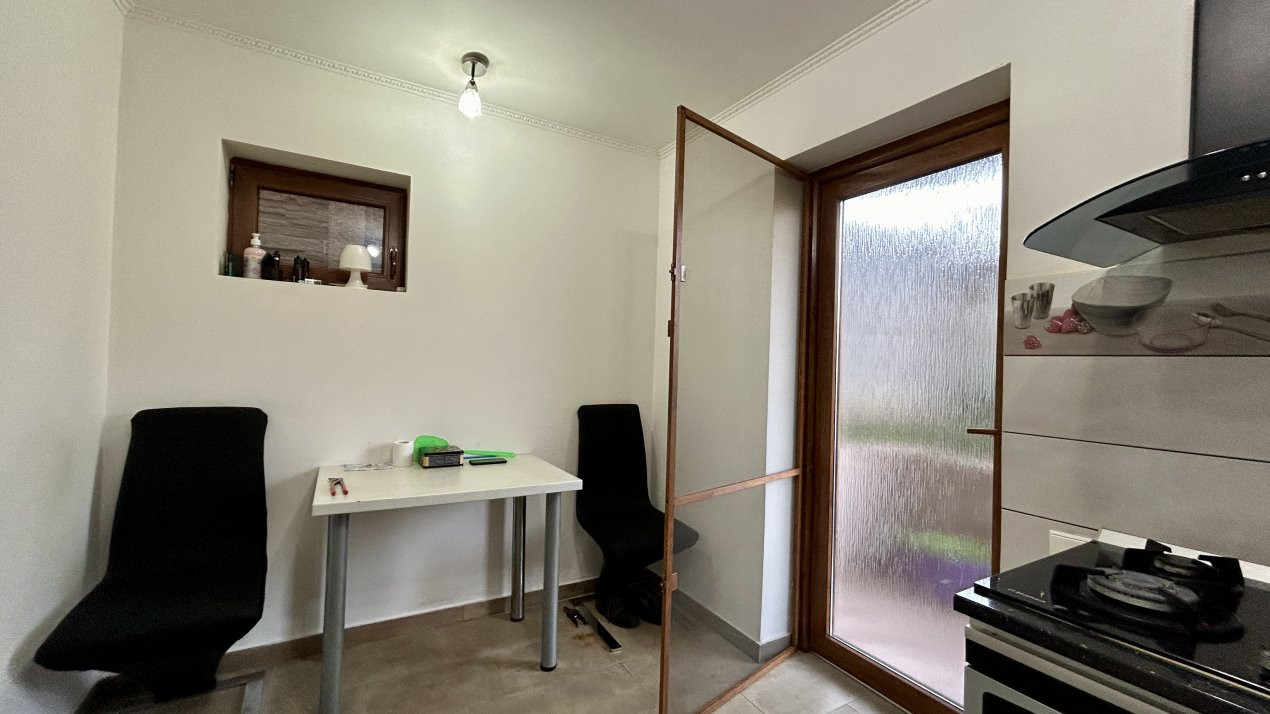 COMISION 0% Casa individuala cu 4 camere si 2 garaje, zona Sanandrei 23, foxfort.ro