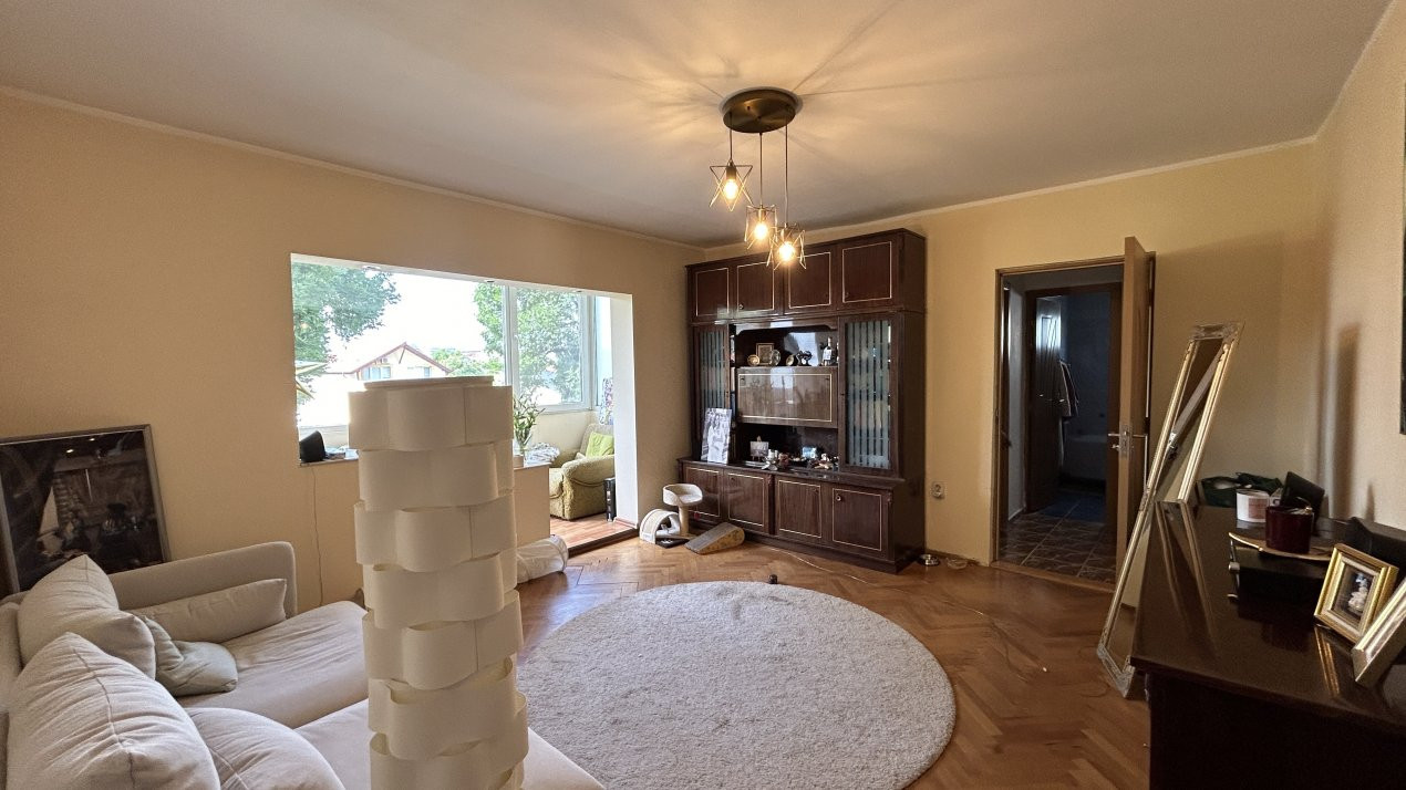 Apartament cu 3 camere si garaj, zona Simion Barnutiu  1, foxfort.ro