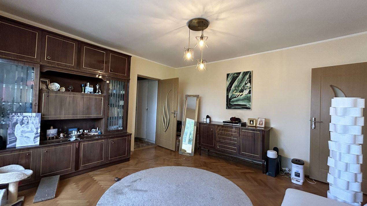 Apartament cu 3 camere si garaj, zona Simion Barnutiu  2, foxfort.ro
