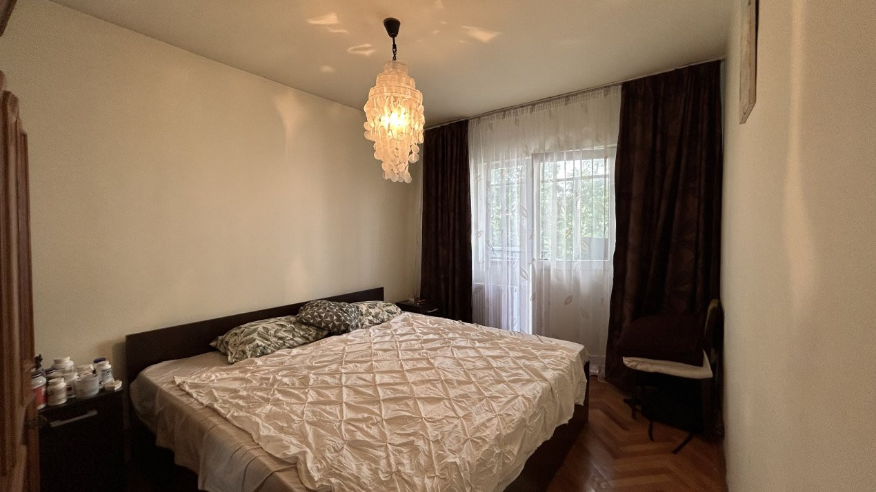 Apartament cu 3 camere si garaj, zona Simion Barnutiu  4, foxfort.ro