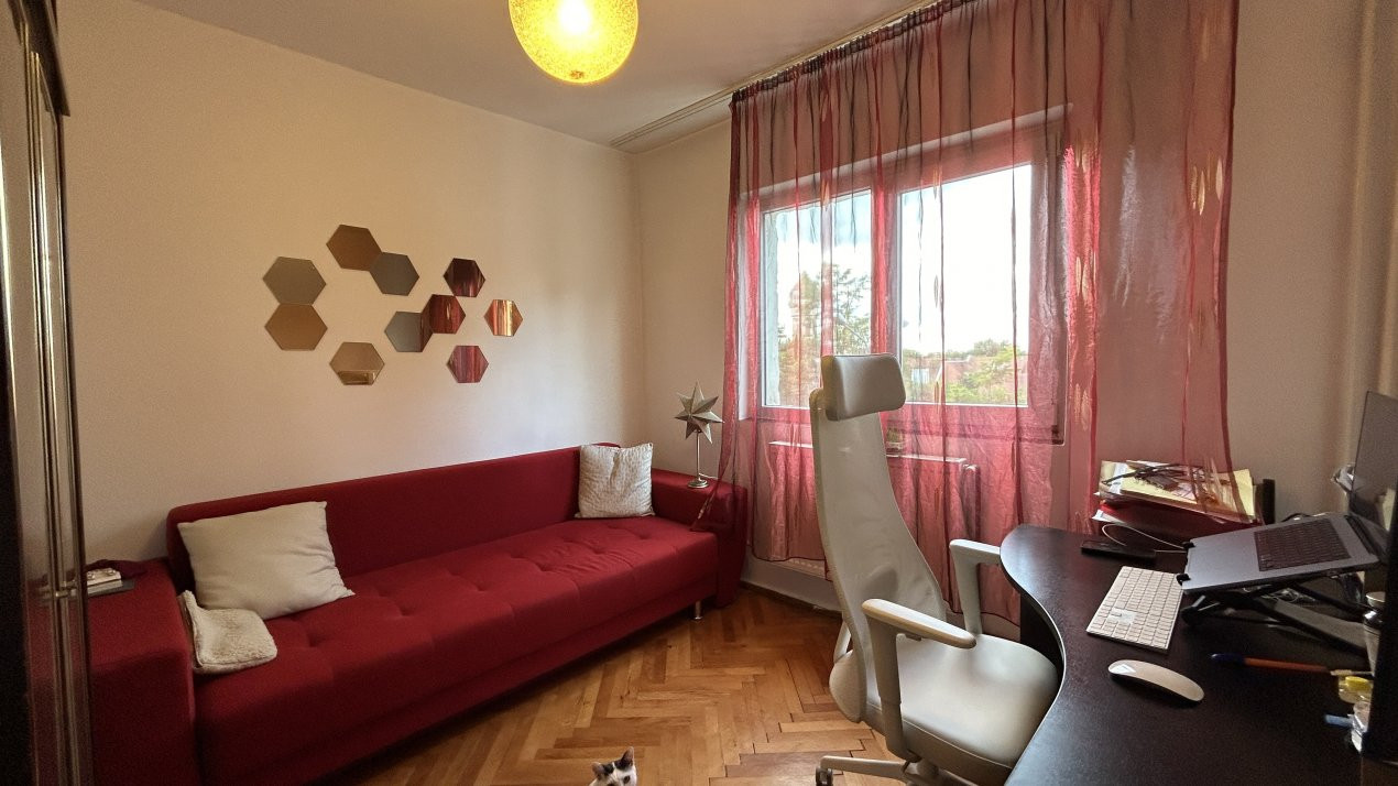 Apartament cu 3 camere si garaj, zona Simion Barnutiu  6, foxfort.ro