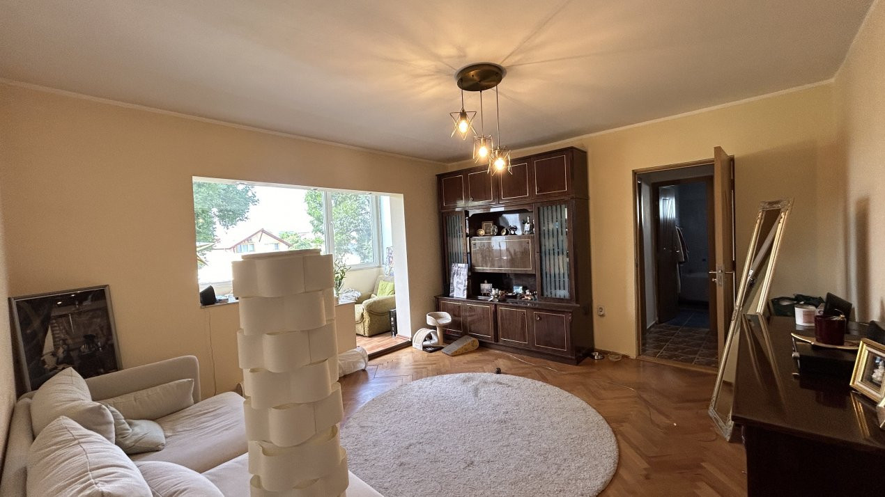 Apartament cu 3 camere si garaj, zona Simion Barnutiu  15, foxfort.ro