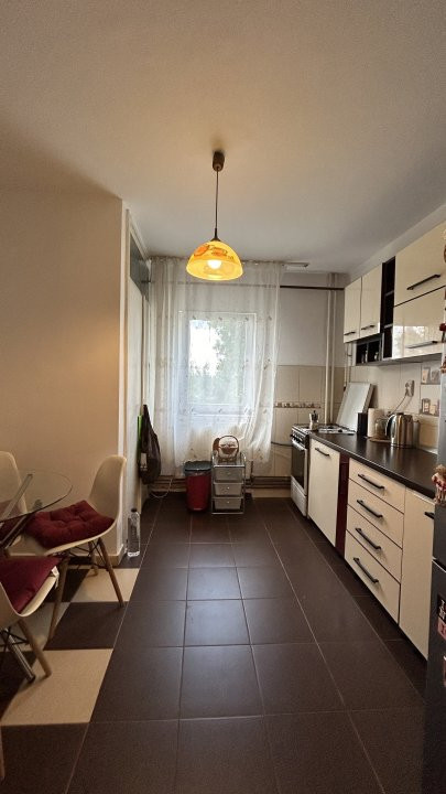 Apartament cu 3 camere si garaj, zona Simion Barnutiu  17, foxfort.ro