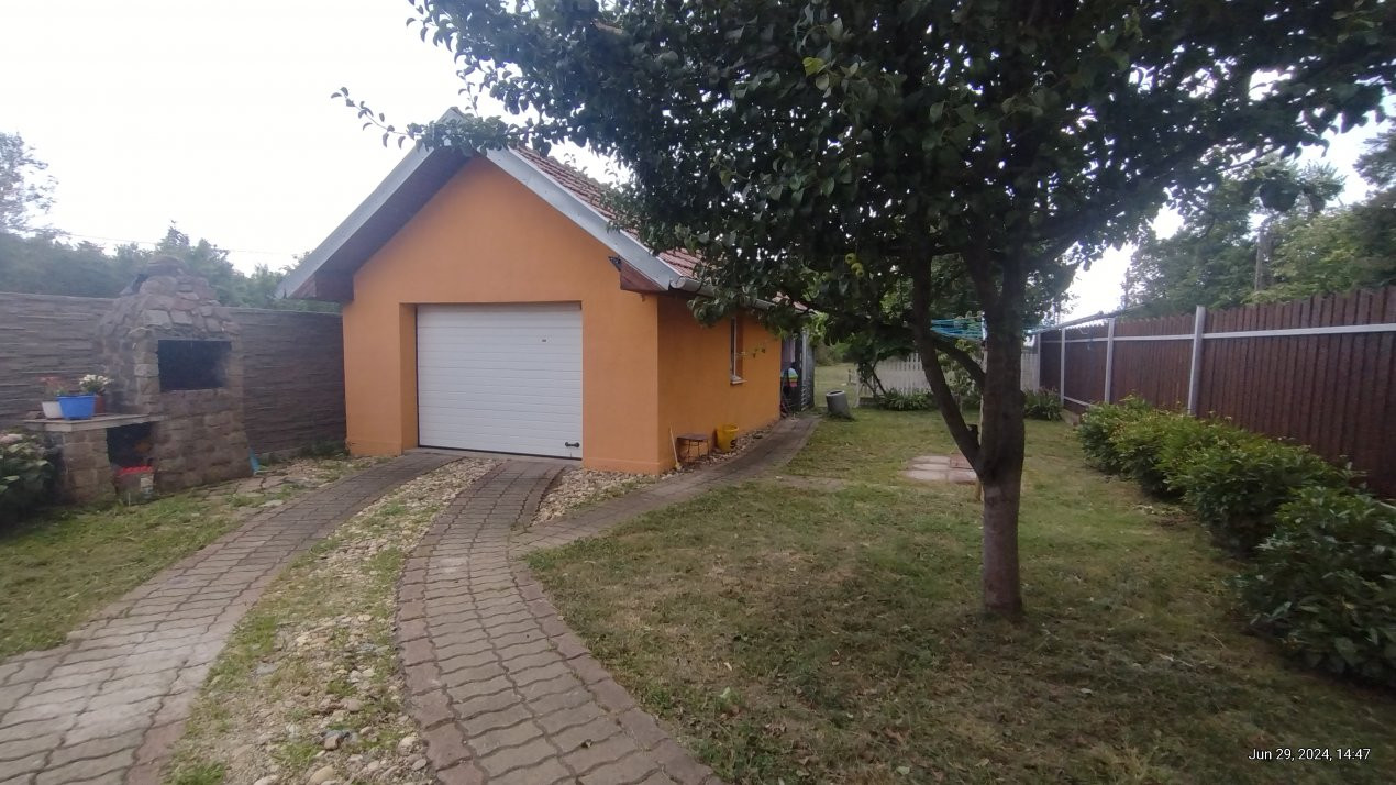 Casa individuala 4 camere, Zona Freidorf - Garaj, 2 fronturi stradale 2, foxfort.ro