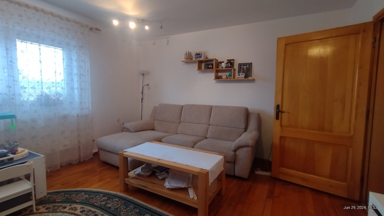 Casa individuala 4 camere, Zona Freidorf - Garaj, 2 fronturi stradale 4, foxfort.ro