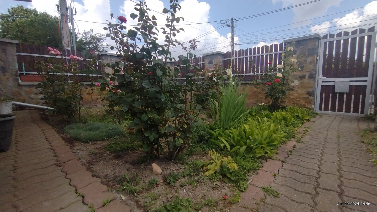 Casa individuala 4 camere, Zona Freidorf - Garaj, 2 fronturi stradale 10, foxfort.ro