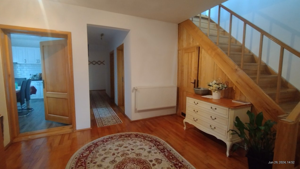 Casa individuala 4 camere, Zona Freidorf - Garaj, 2 fronturi stradale 16, foxfort.ro