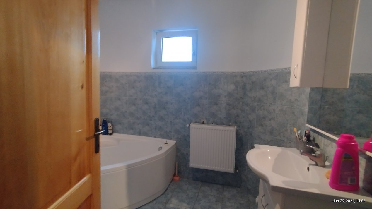 Casa individuala 4 camere, Zona Freidorf - Garaj, 2 fronturi stradale 23, foxfort.ro