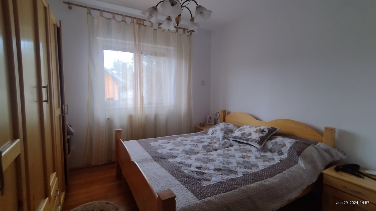 Casa individuala 4 camere, Zona Freidorf - Garaj, 2 fronturi stradale 26, foxfort.ro