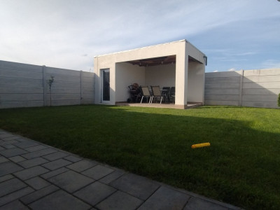 Duplex 3 camere, Torontalului - Curte amenajata, foisor imagine mica 2, foxfort.ro