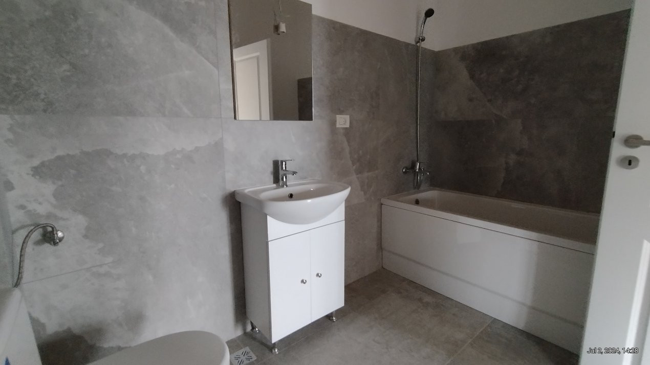 Apartament 3 camere, Zona Freidorf - Scara interioara, terasa 21 mp 8, foxfort.ro