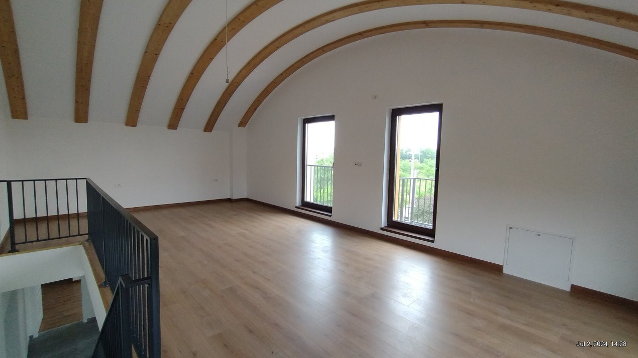 Apartament 3 camere, Zona Freidorf - Scara interioara, terasa 21 mp 21, foxfort.ro