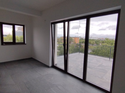 Apartament 3 camere, Zona Freidorf - Scara interioara, terasa 21 mp imagine mica 2, foxfort.ro