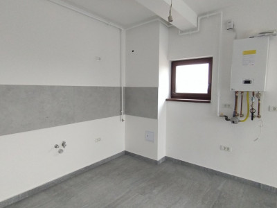 Apartament 3 camere, Zona Freidorf - Scara interioara, terasa 21 mp imagine mica 11, foxfort.ro