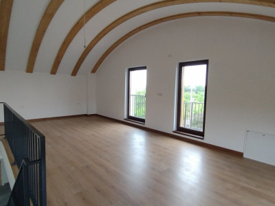 Apartament 3 camere, Zona Freidorf - Scara interioara, terasa 21 mp imagine mica 21, foxfort.ro