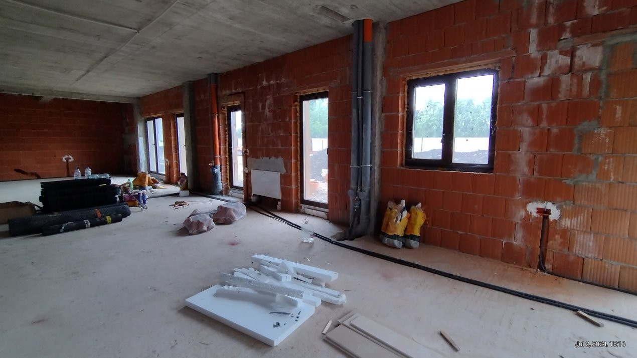 Spatiu Comercial Modern cu 2 incaperi si 3 Locuri de Parcare - Freidorf 2, foxfort.ro