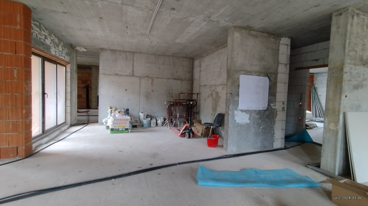 Spatiu Comercial Modern cu 2 incaperi si 3 Locuri de Parcare - Freidorf 4, foxfort.ro