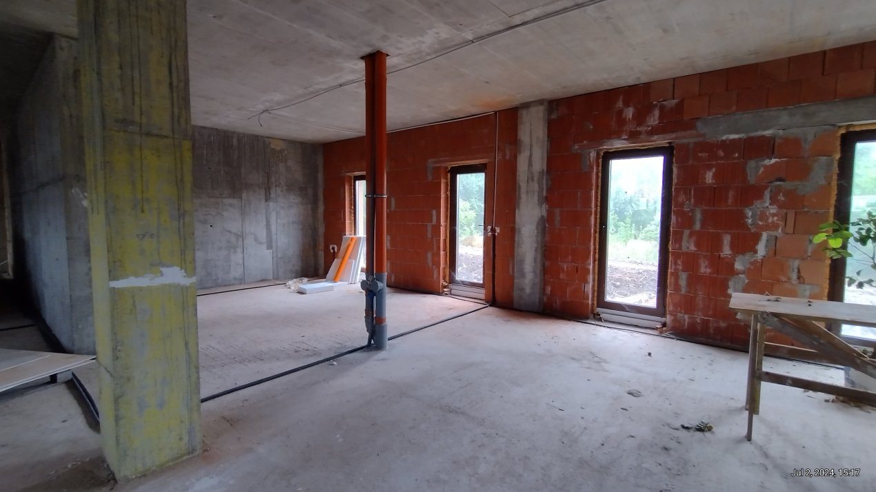 Spatiu Comercial Modern cu 2 incaperi si 3 Locuri de Parcare - Freidorf 7, foxfort.ro