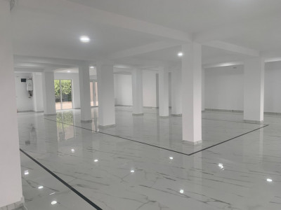 COMISION 0% Spatiu comercial 250 mp de inchiriat cu vad bun, zona Dumbravita