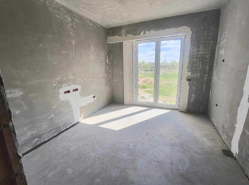 COMISION 0% Apartament cu 3 camere, zona Plopi 7, foxfort.ro