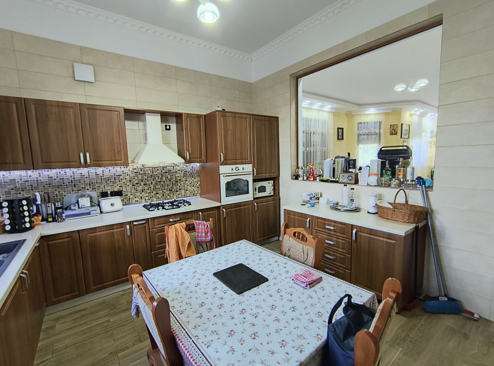 Casa Individuala cu 4 camere, echipata cu panouri, pompa de caldura in zona Sag 7, foxfort.ro