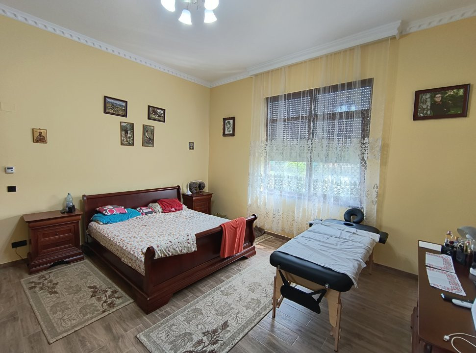 Casa Individuala cu 4 camere, echipata cu panouri, pompa de caldura in zona Sag 9, foxfort.ro