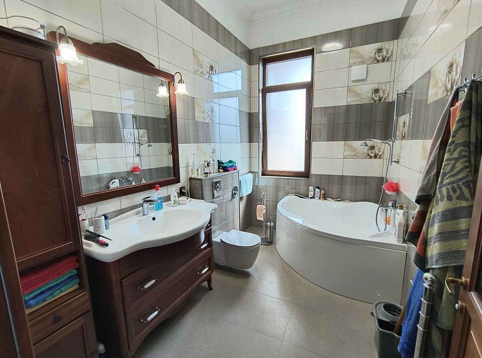 Casa Individuala cu 4 camere, echipata cu panouri, pompa de caldura in zona Sag 13, foxfort.ro