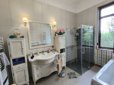 Casa Individuala cu 4 camere, echipata cu panouri, pompa de caldura in zona Sag imagine mica 31, foxfort.ro