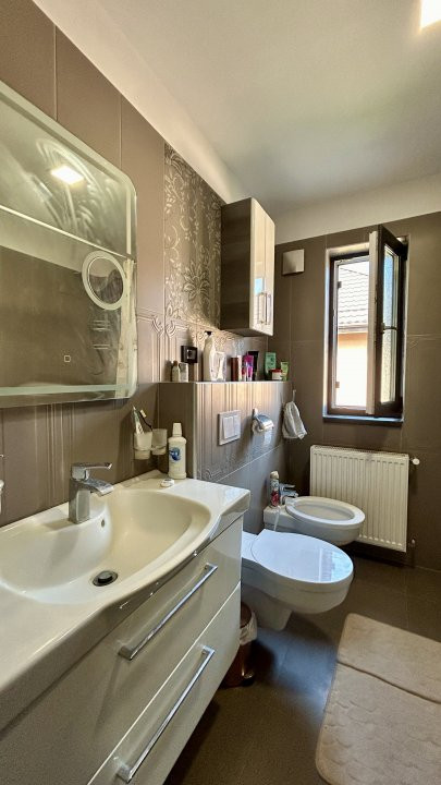 Casa cu 3 camere de vanzare - Dumbravita zona centrala 17, foxfort.ro