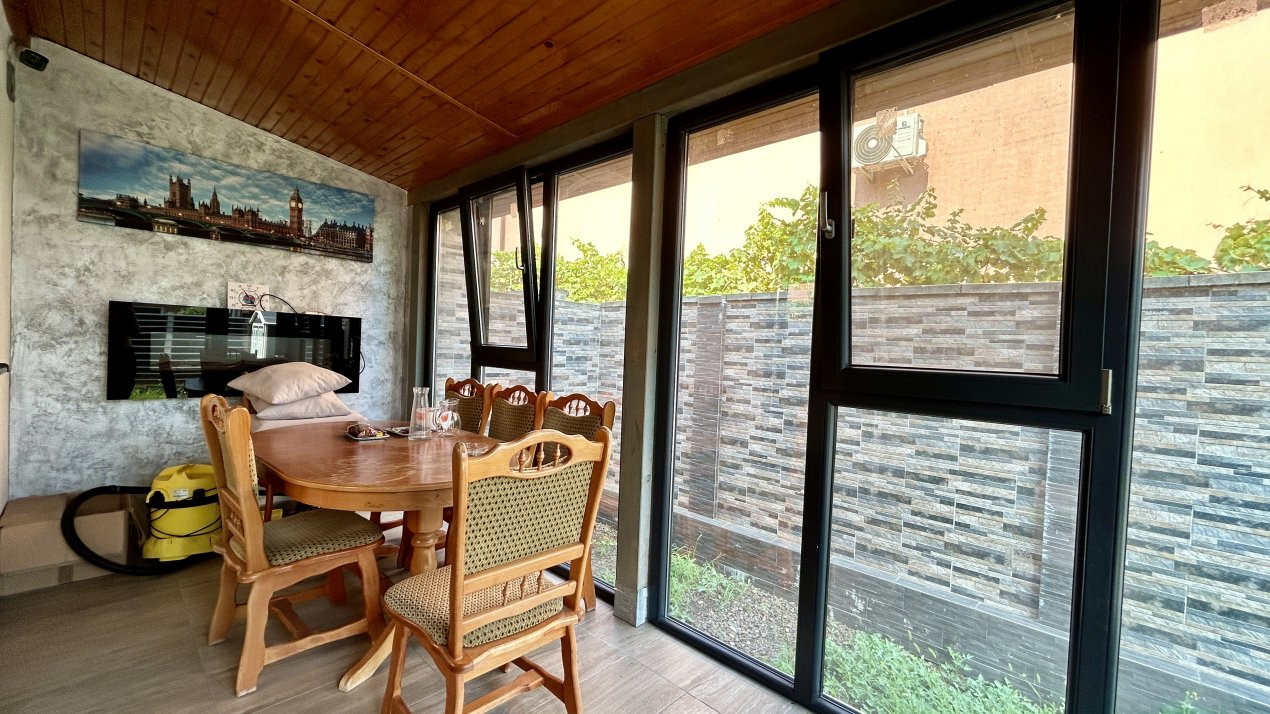 Casa cu 3 camere de vanzare - Dumbravita zona centrala 20, foxfort.ro