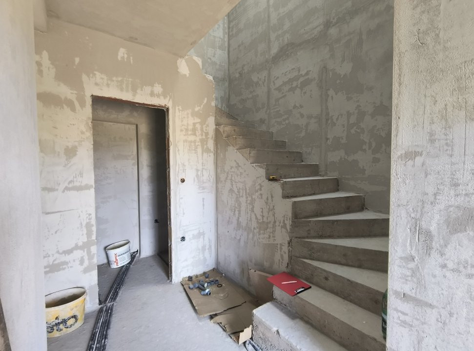 Triplex ultramodern cu 5 camere si 2 bai, in localitatea Timisoara 6, foxfort.ro