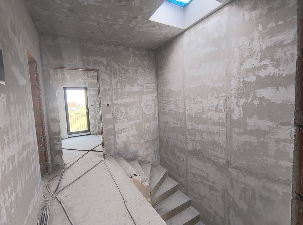 Triplex ultramodern cu 5 camere si 2 bai, in localitatea Timisoara 14, foxfort.ro