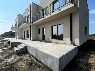 Triplex ultramodern cu 5 camere si 2 bai, in localitatea Timisoara imagine mica 16, foxfort.ro