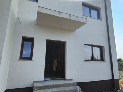 Triplex ultramodern cu 5 camere si 2 bai, in localitatea Timisoara imagine mica 17, foxfort.ro